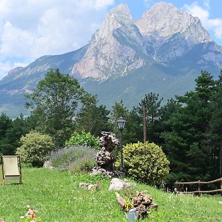 L'Indret Del Pedraforca Adults Only Hotel Saldes Bagian luar foto