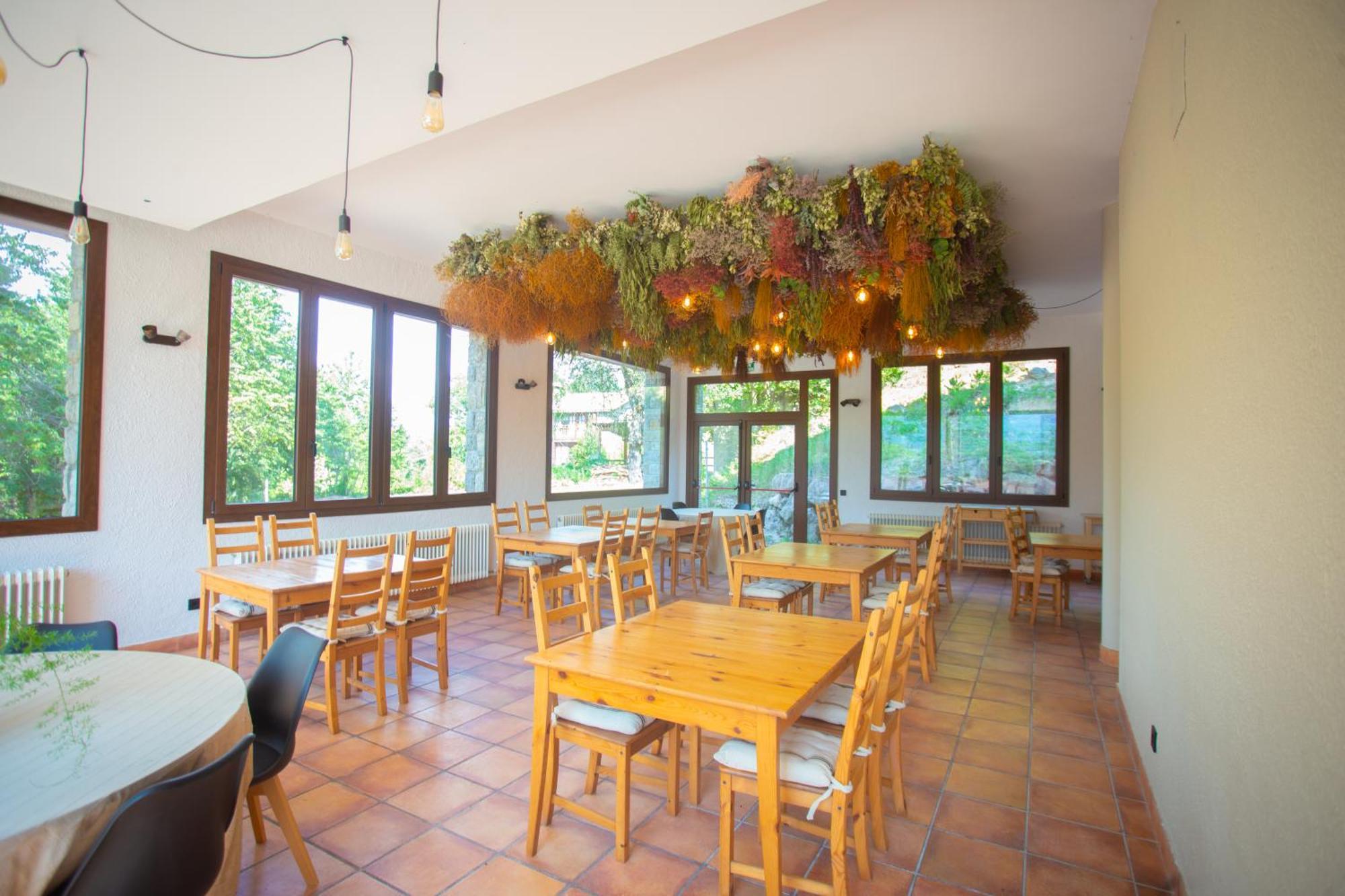 L'Indret Del Pedraforca Adults Only Hotel Saldes Bagian luar foto