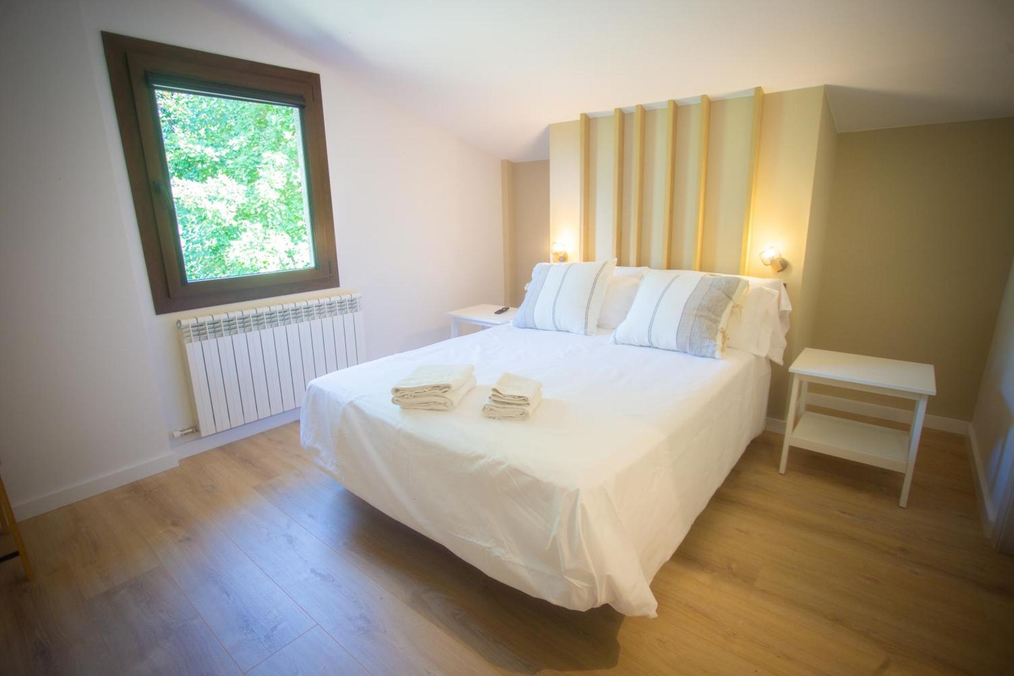 L'Indret Del Pedraforca Adults Only Hotel Saldes Bagian luar foto