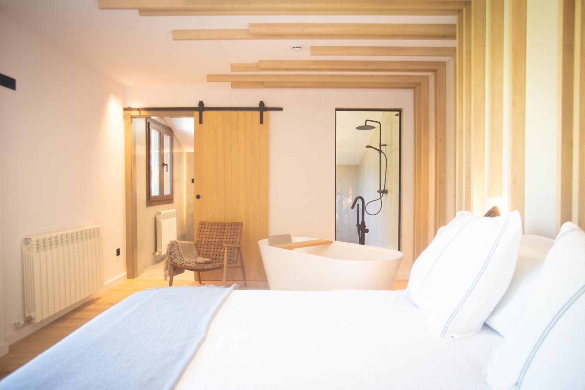 L'Indret Del Pedraforca Adults Only Hotel Saldes Bagian luar foto