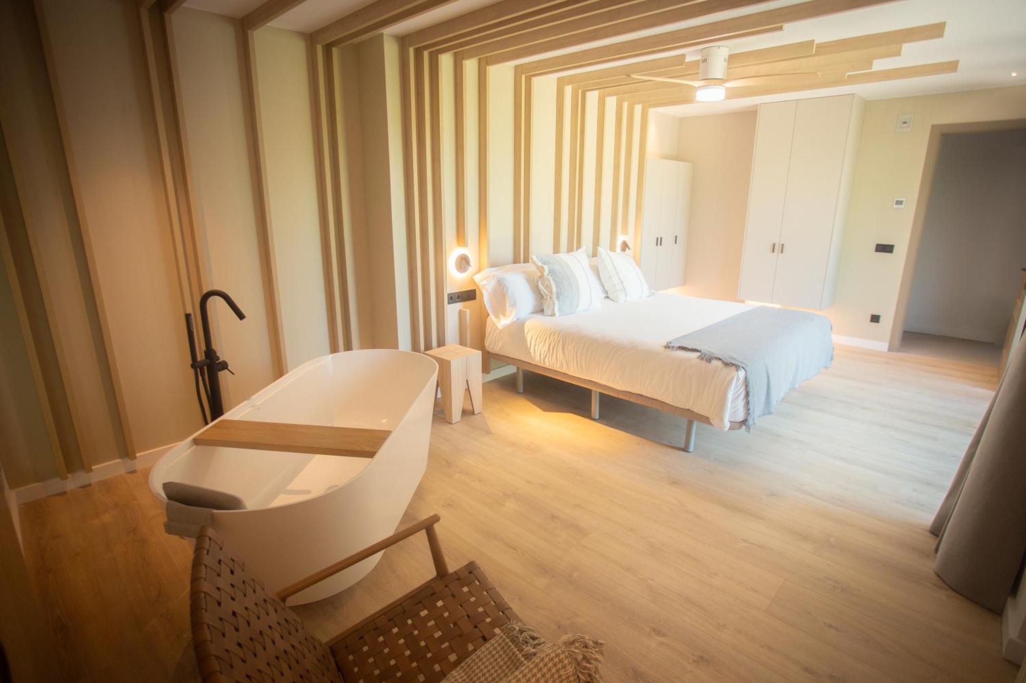 L'Indret Del Pedraforca Adults Only Hotel Saldes Bagian luar foto